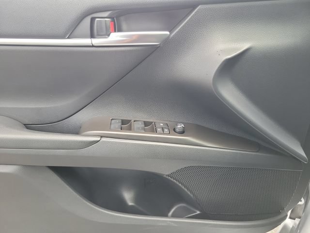 Used 2024 Toyota Camry SE FWD image 15