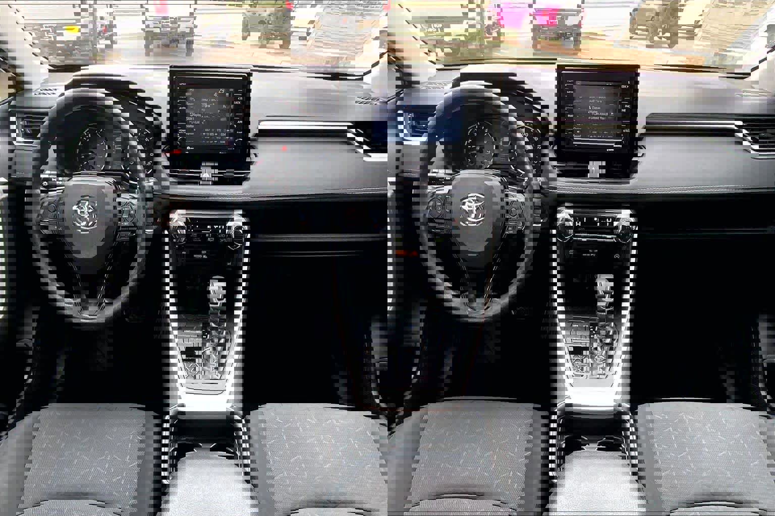 Used 2020 Toyota RAV4 XLE image 15