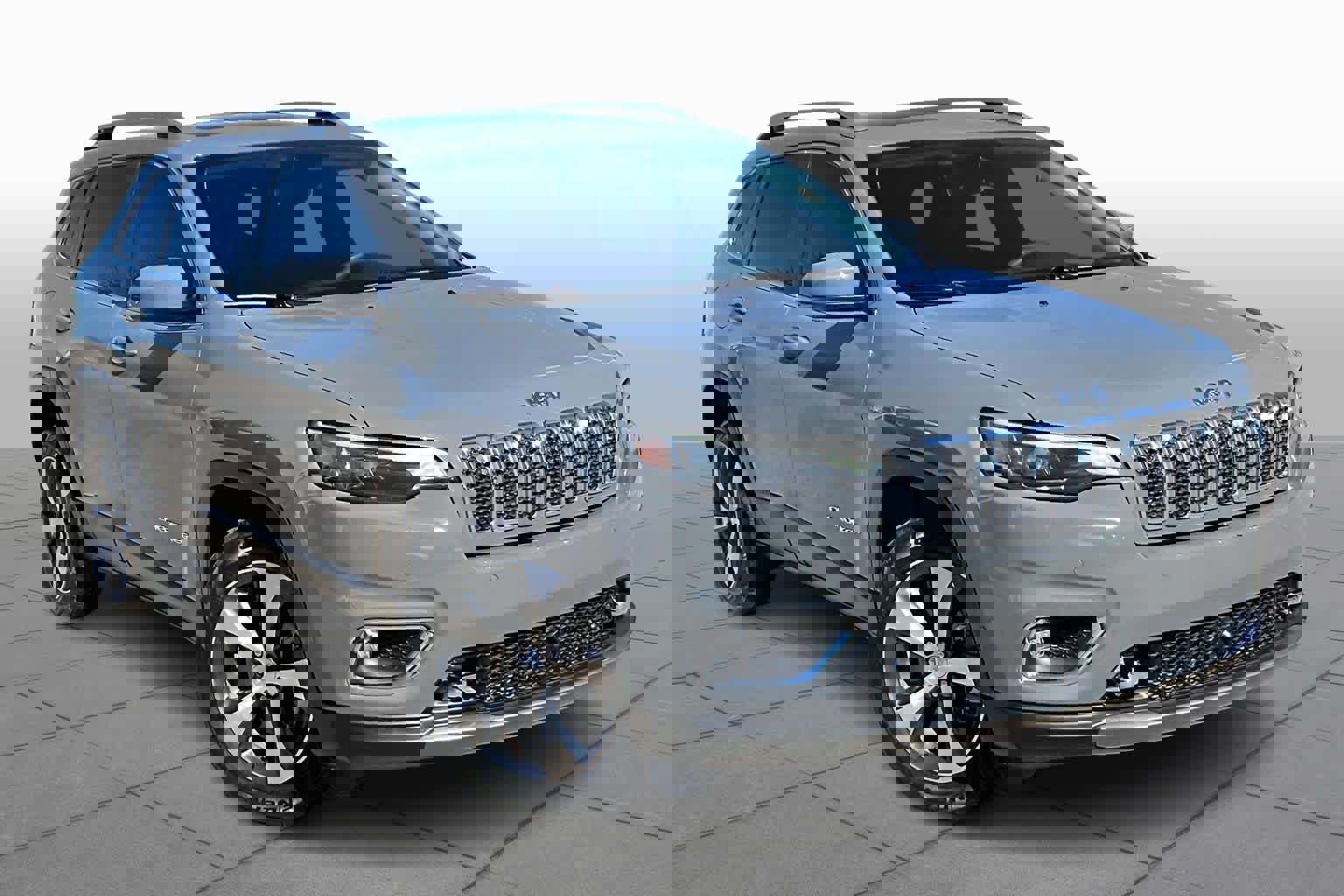 Used 2021 Jeep Cherokee Limited w/ Elite Package image 5