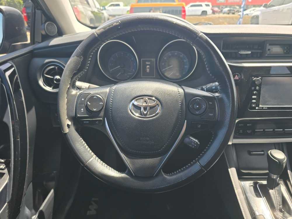 Used 2018 Toyota Corolla iM FWD image 11