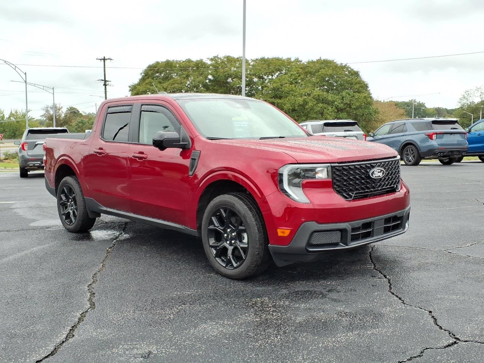 Certified 2025 Ford Maverick Lariat w/ Black Appearance Package AWD/4WD image 1