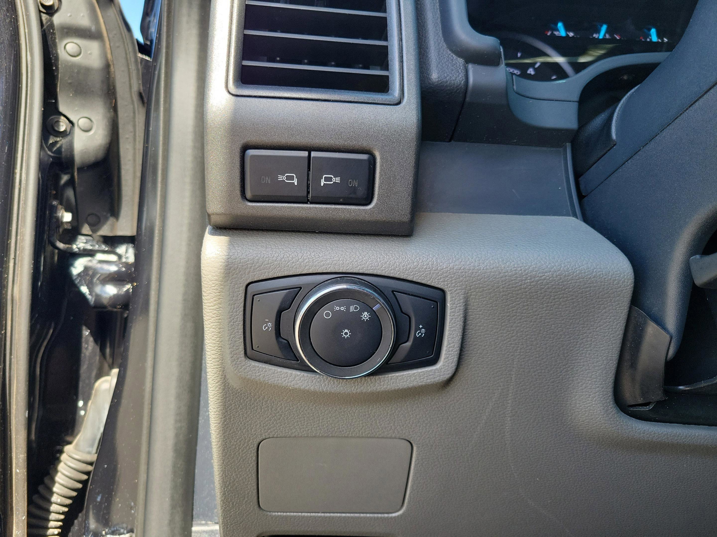 Certified 2022 Ford F350 XL w/ Power Equipment Group image 11