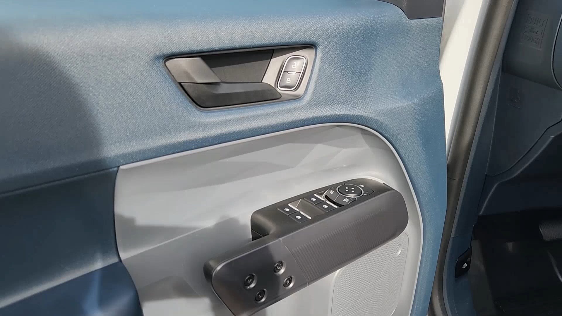 Certified 2023 Ford Maverick Tremor w/ Tremor Off-Road Package image 28