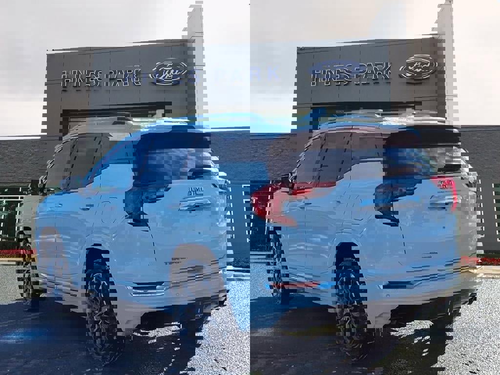 Used 2019 GMC Terrain Denali image 3