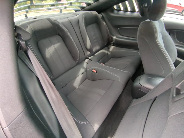 Certified 2022 Ford Mustang GT RWD image 27