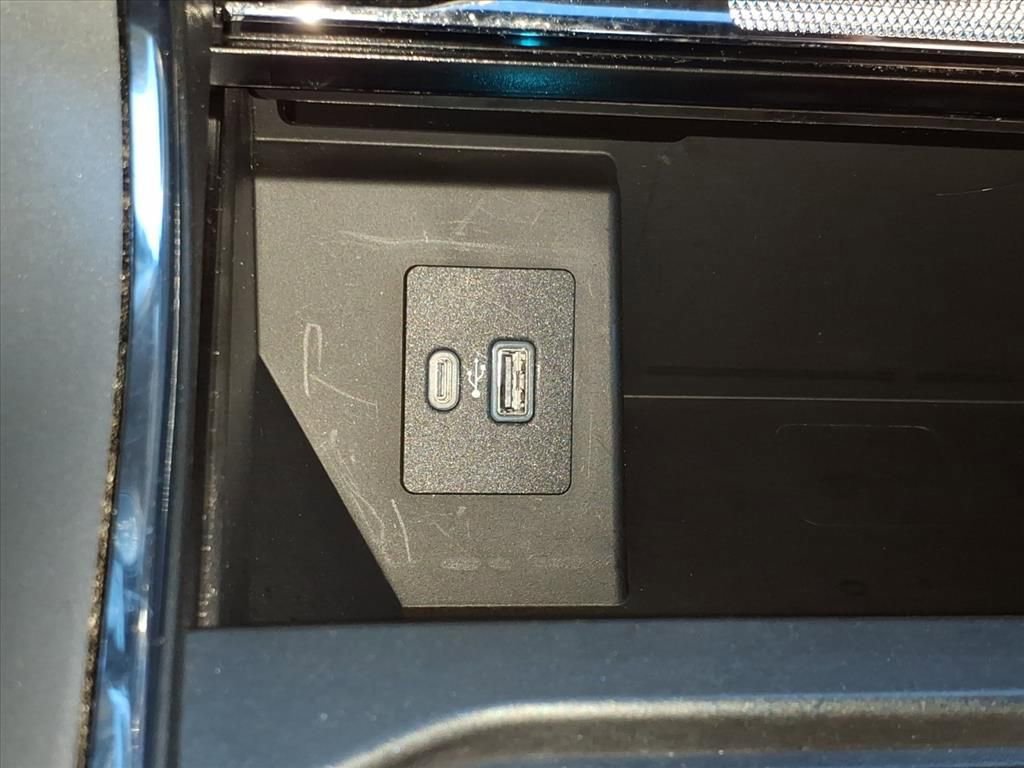 Certified 2021 Ford F150 Lariat w/ Equipment Group 502A High image 29