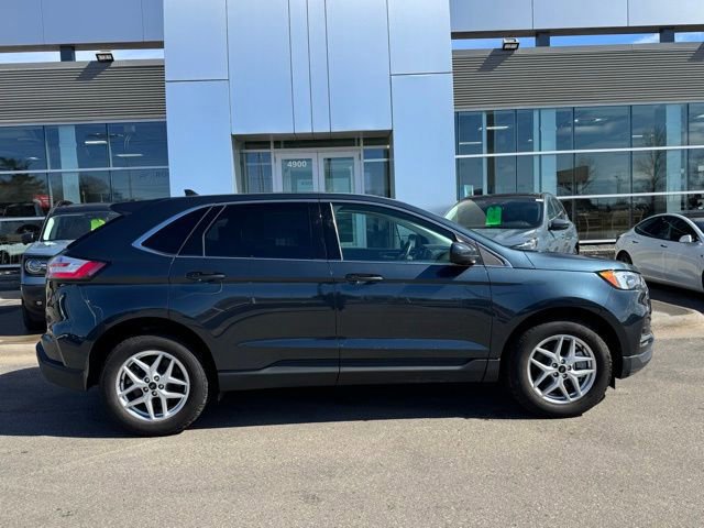 Certified 2023 Ford Edge SEL w/ Convenience Package AWD/4WD image 4