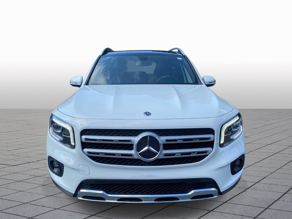 Used 2022 Mercedes-Benz GLB 250 w/ Premium Package Lite image 2