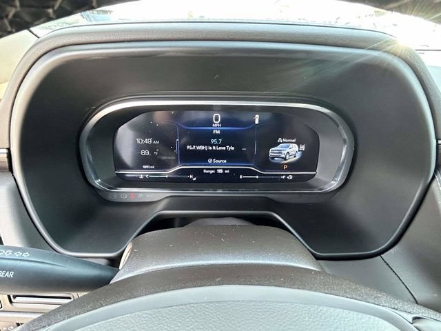 Used 2024 Chevrolet Tahoe Z71 w/ Luxury Package AWD/4WD image 5