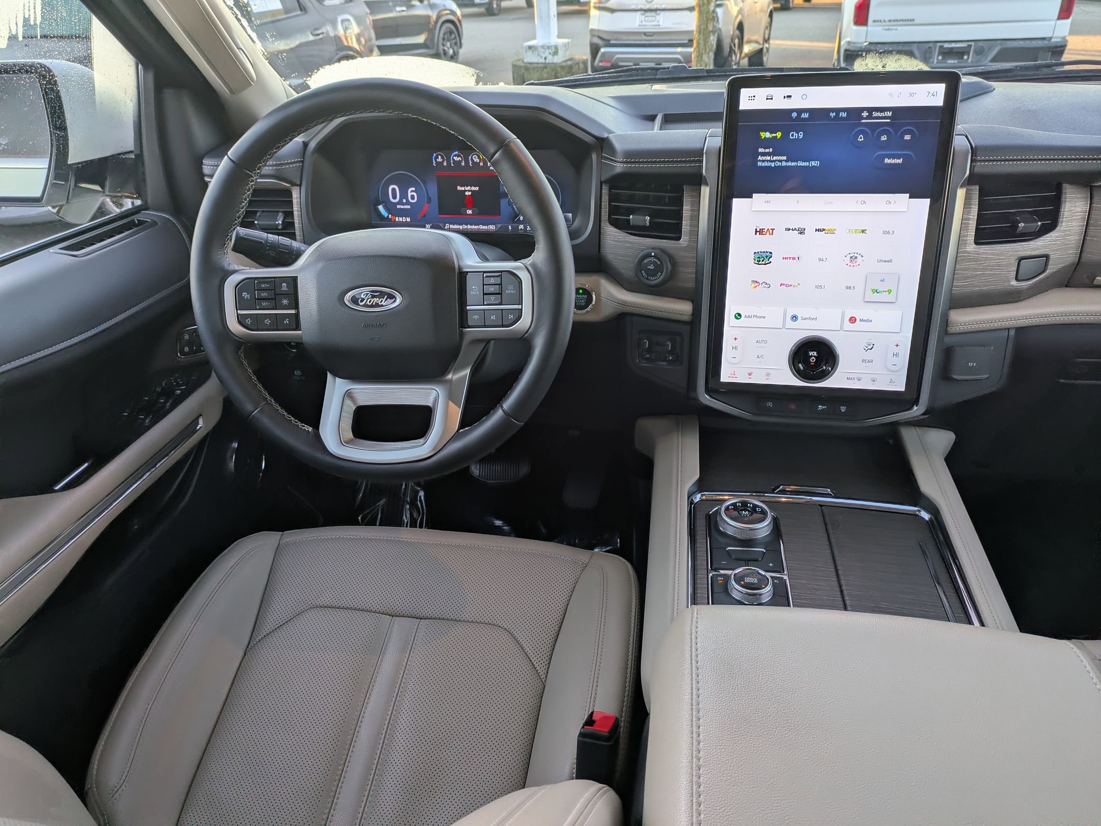 Certified 2024 Ford Expedition Limited image 29