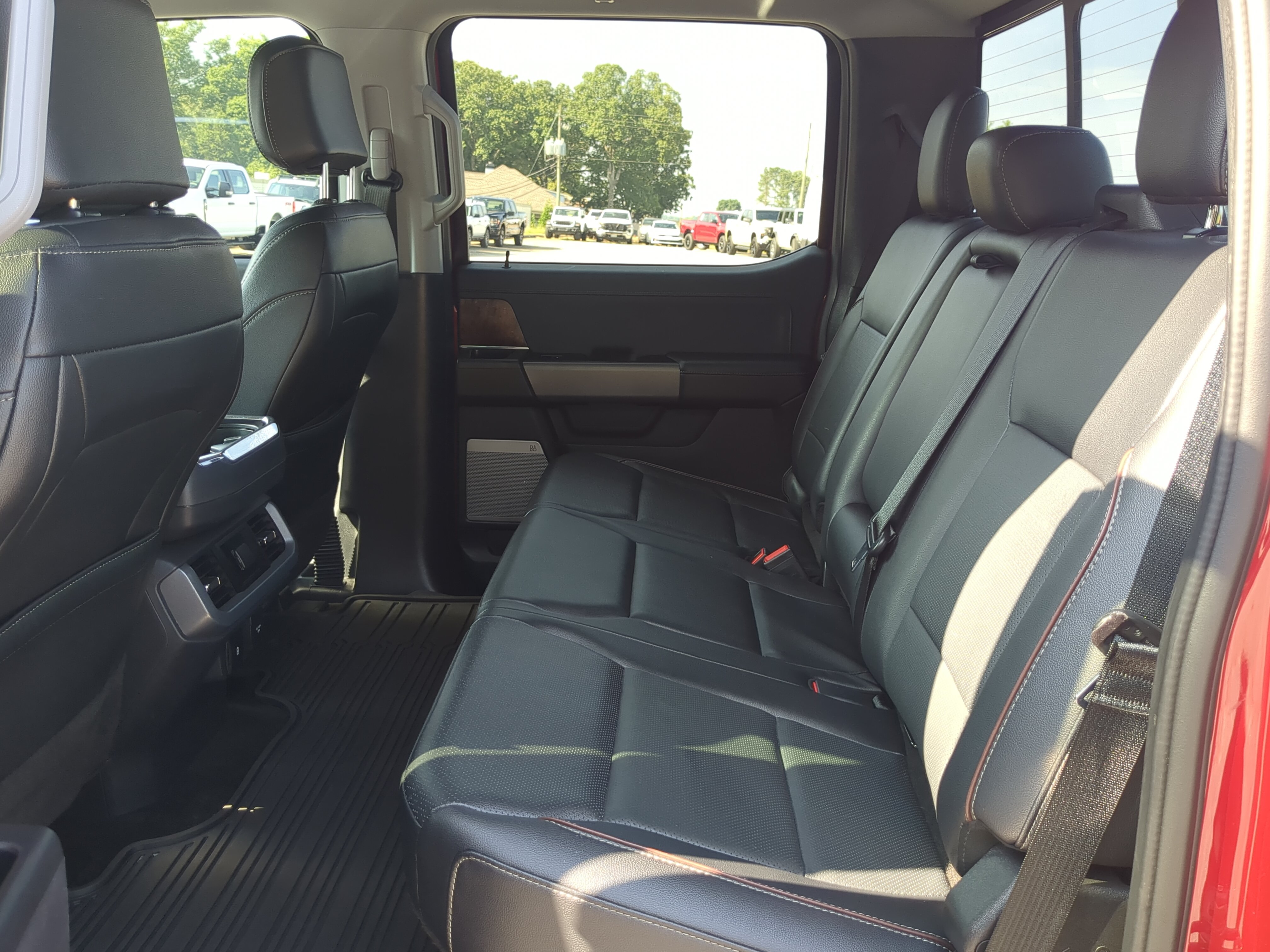 Certified 2022 Ford F150 Lariat w/ Max Trailer Tow Package AWD/4WD image 12