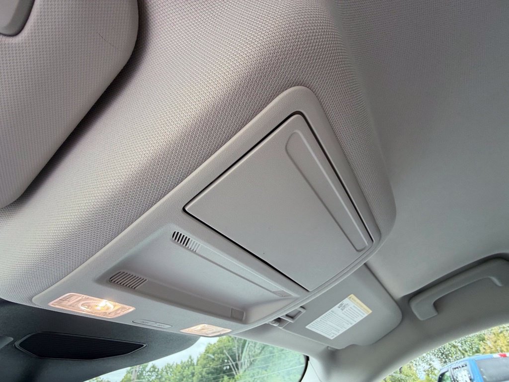 Certified 2025 Ford Escape Platinum AWD/4WD image 18