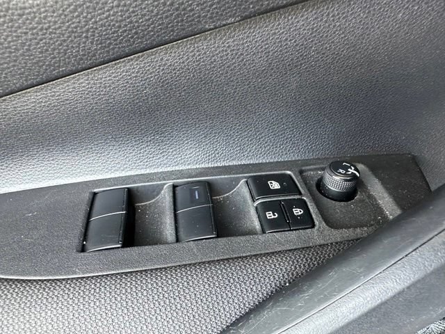 Used 2022 Toyota Corolla LE FWD image 23
