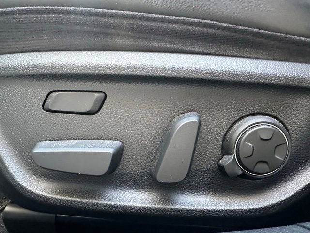 Used 2019 Genesis G70 3.3T Advanced w/ Sport Package RWD image 29