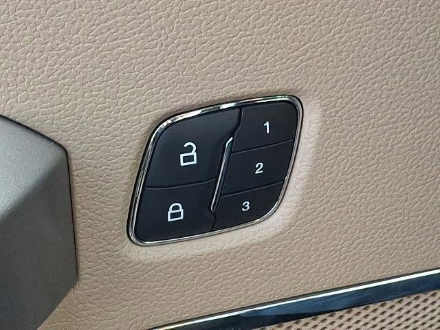 Certified 2020 Ford F150 Lariat w/ Equipment Group 502A Luxury image 26