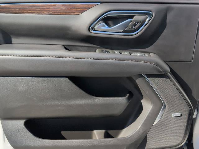 Used 2022 Chevrolet Tahoe High Country w/ Premium Package 2 AWD/4WD image 13