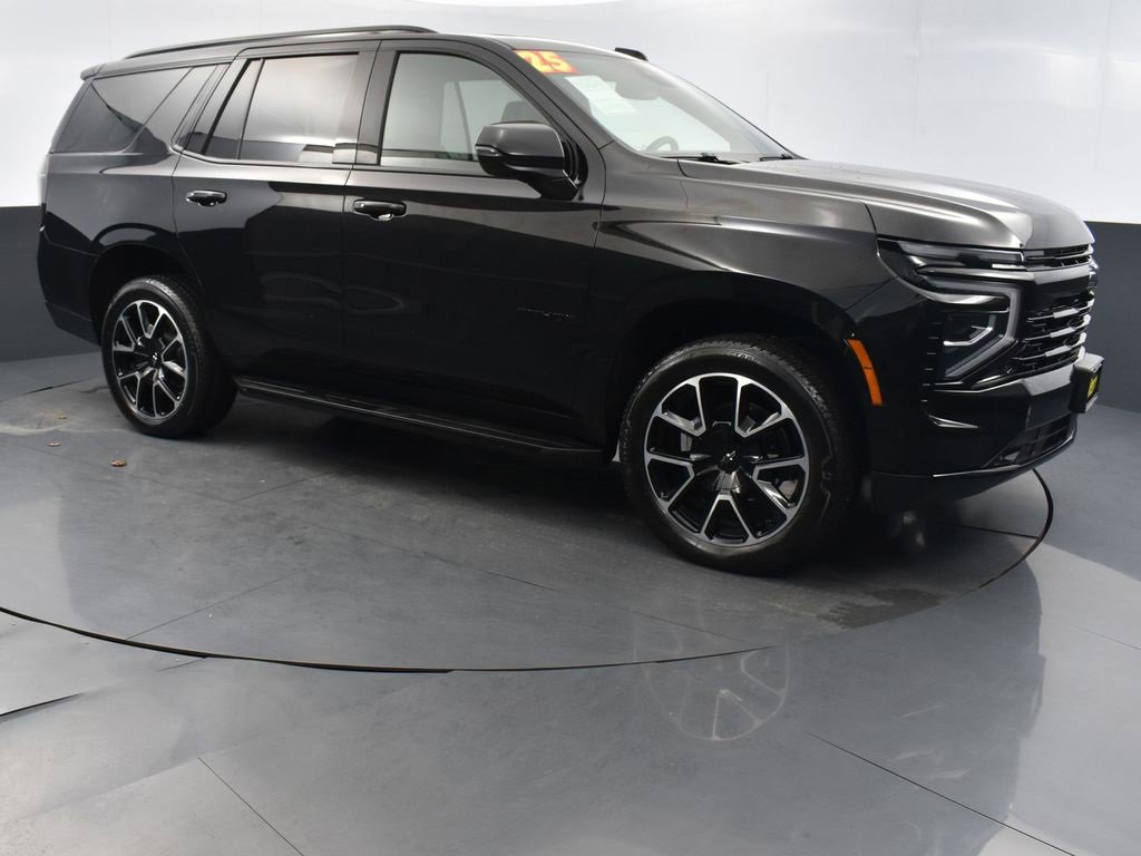 Used 2025 Chevrolet Tahoe RST w/ Comfort Package image 3