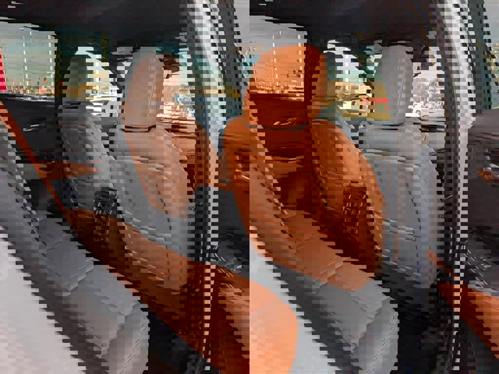 Used 2023 Cadillac XT4 Sport image 24