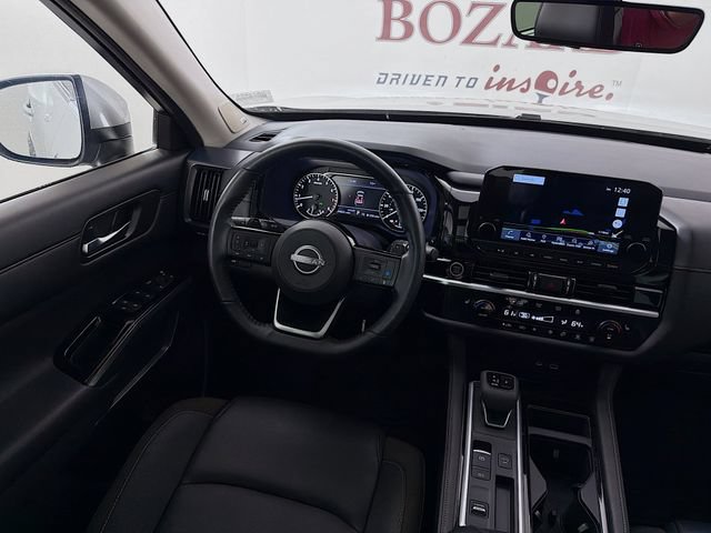 Used 2024 Nissan Pathfinder SL w/ SL Premium Package FWD image 27