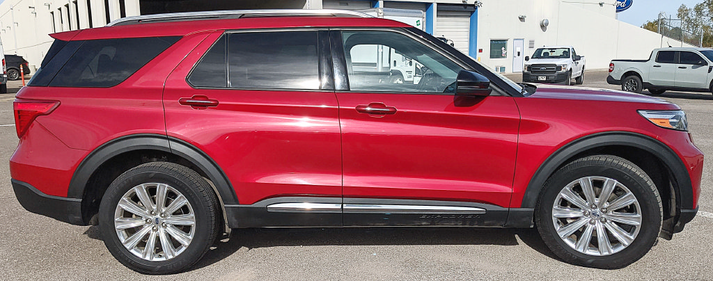 Certified 2020 Ford Explorer Limited AWD/4WD image 2
