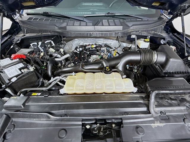 Certified 2022 Ford F150 XLT w/ Equipment Group 302A High image 31