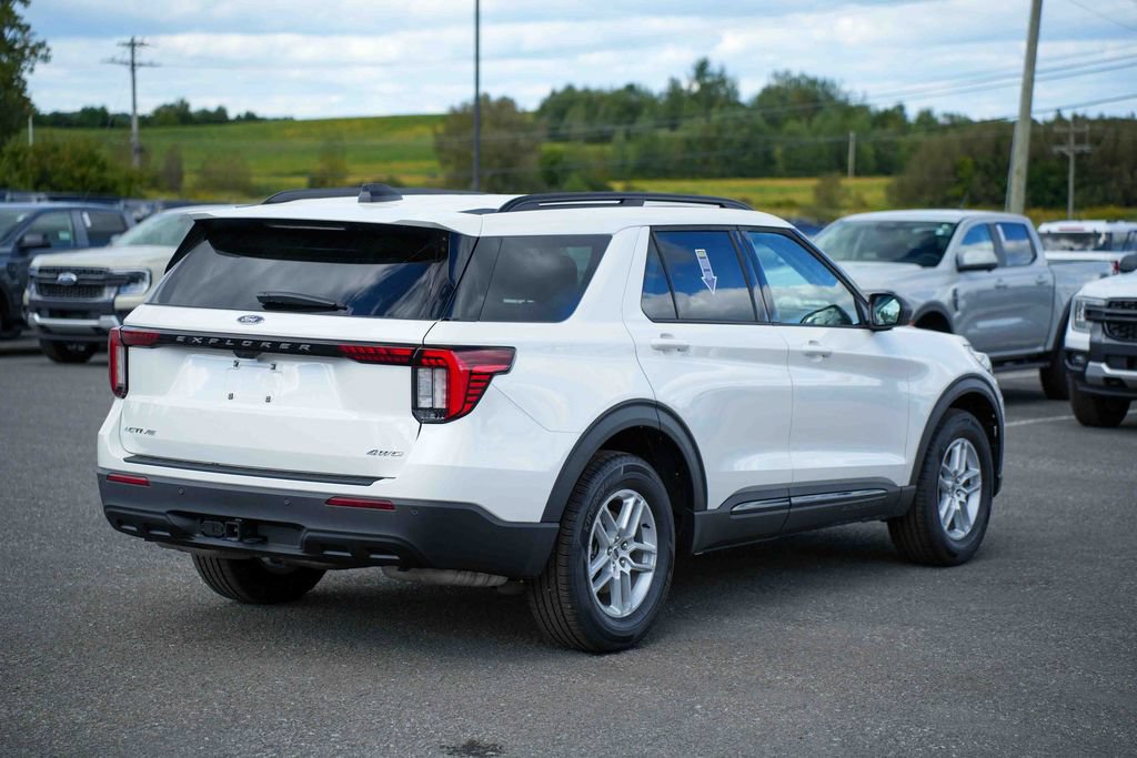 Certified 2026 Ford Explorer Active AWD/4WD image 5