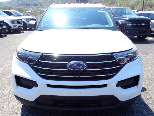 Certified 2024 Ford Explorer XLT w/ Class IV Trailer Tow Package AWD/4WD image 9