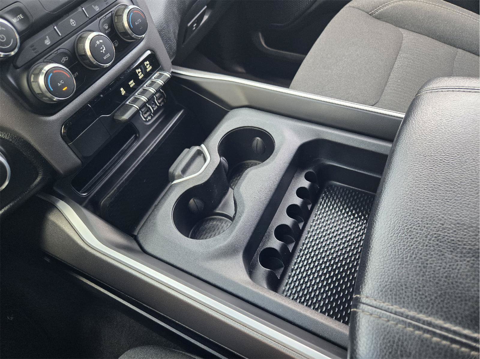 Used 2020 RAM 1500 Lone Star RWD image 18