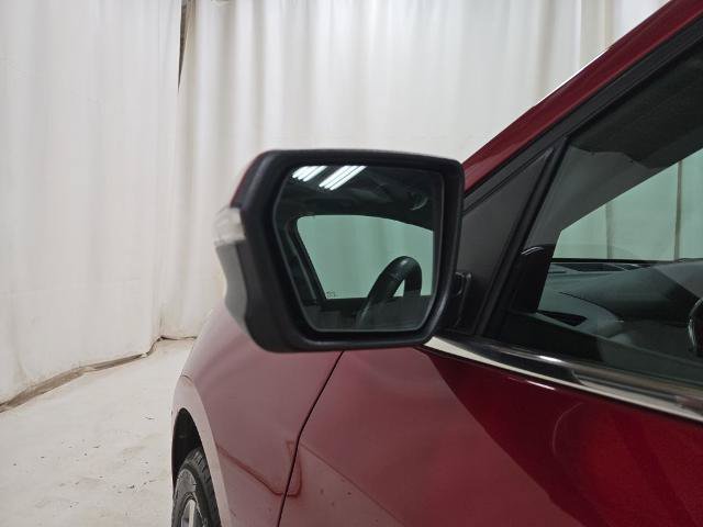 Used 2023 Chevrolet Equinox Premier AWD/4WD image 27