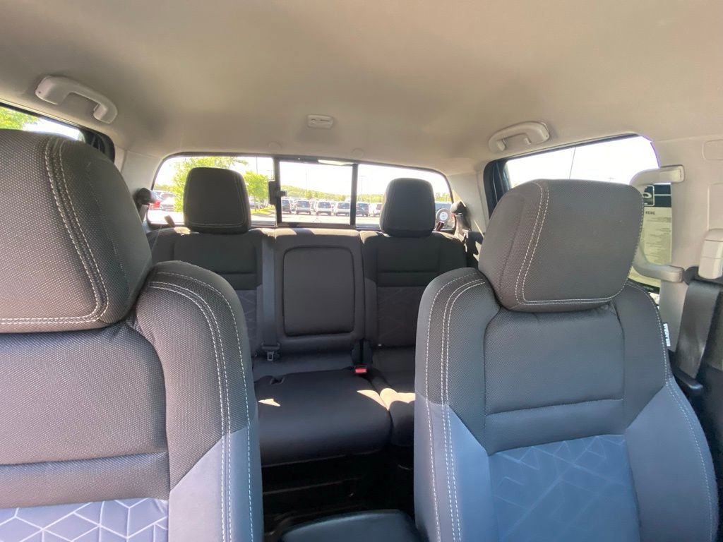 Used 2025 Nissan Frontier SV w/ SV Convenience Package image 27