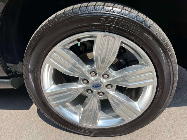 Certified 2024 Ford Expedition Max Platinum AWD/4WD image 11