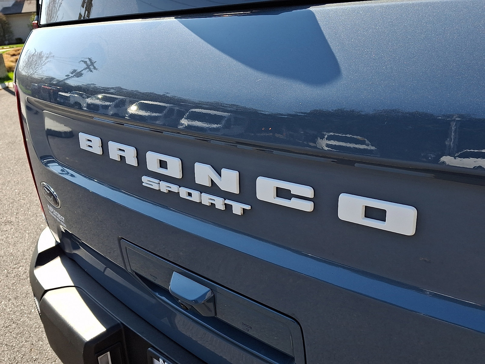 Certified 2025 Ford Bronco Sport Outer Banks w/ Outer Banks Tech Package+ AWD/4WD image 30