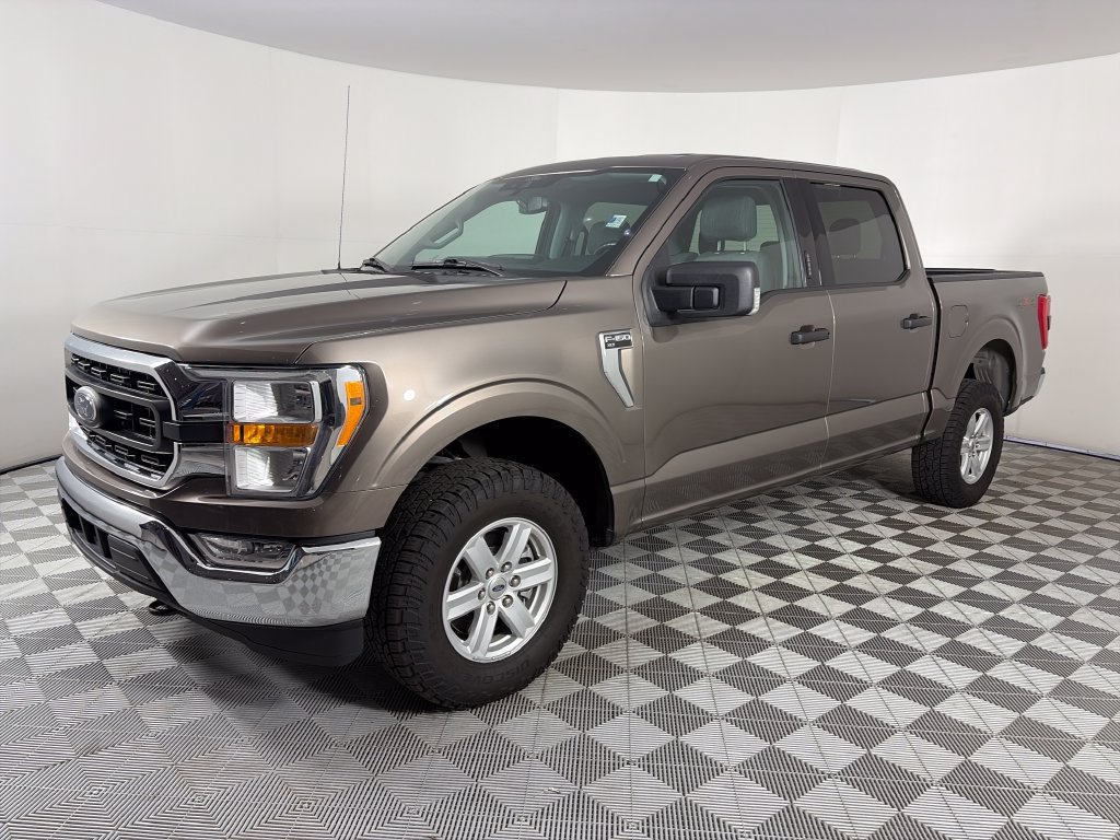 Certified 2021 Ford F150 XLT w/ Equipment Group 301A Mid AWD/4WD image 3