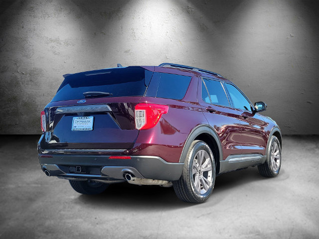 Certified 2022 Ford Explorer XLT w/ Equipment Group 202A RWD image 3