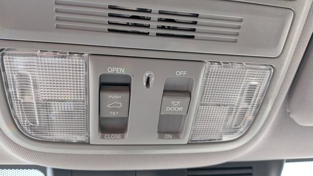 Used 2019 Honda CR-V EX image 33
