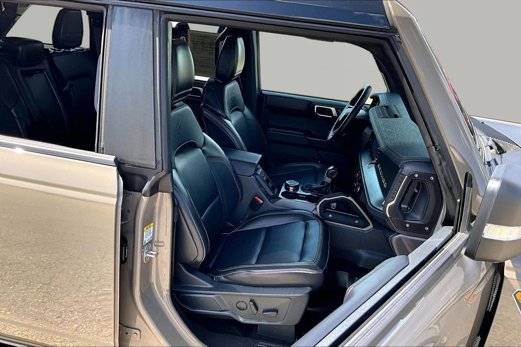 Certified 2025 Ford Bronco Badlands AWD/4WD image 7