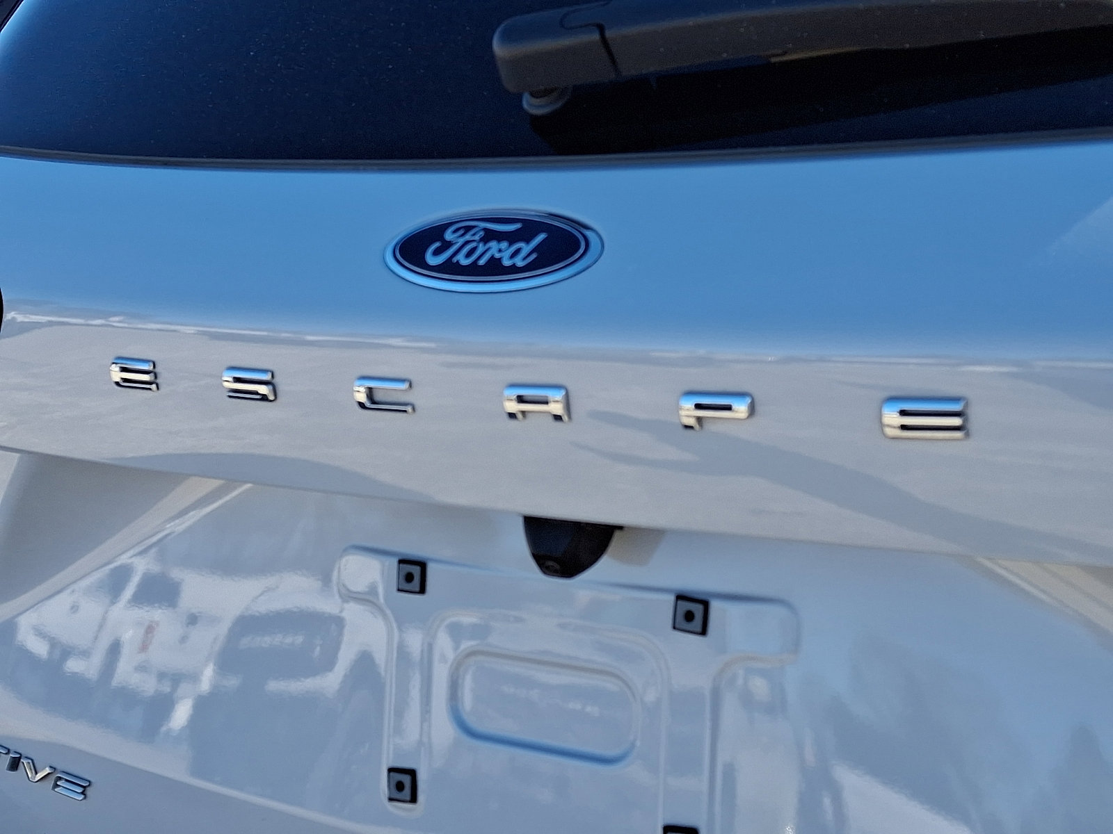 Certified 2025 Ford Escape Active AWD/4WD image 32