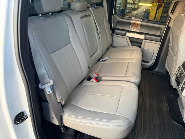 Certified 2018 Ford F150 Lariat w/ Equipment Group 502A Luxury AWD/4WD image 18