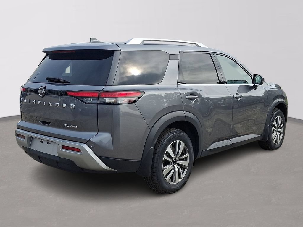 Used 2022 Nissan Pathfinder SL AWD/4WD image 6