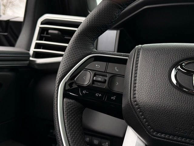 Used 2025 Toyota Tundra Platinum image 28