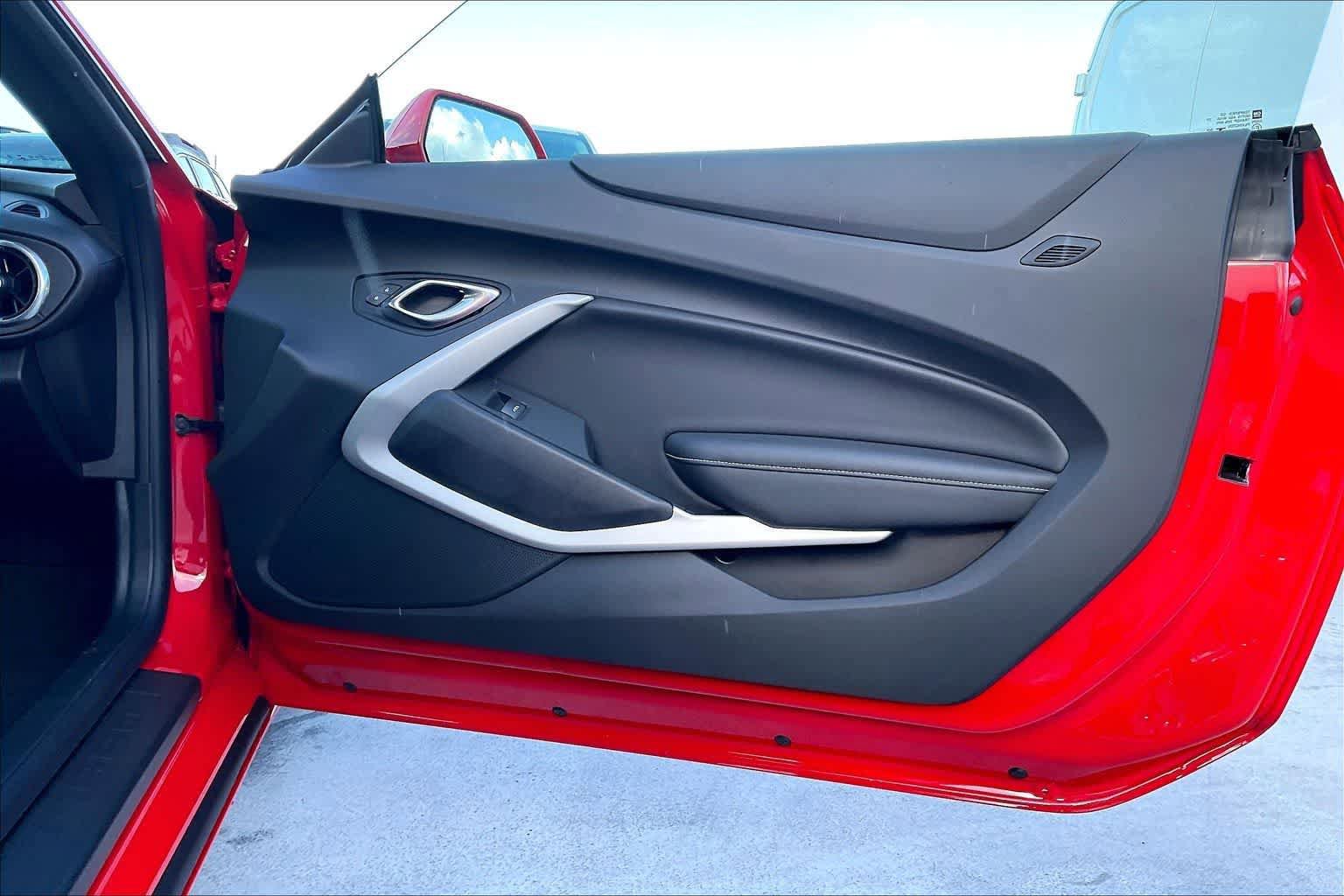 Used 2019 Chevrolet Camaro LS RWD image 27