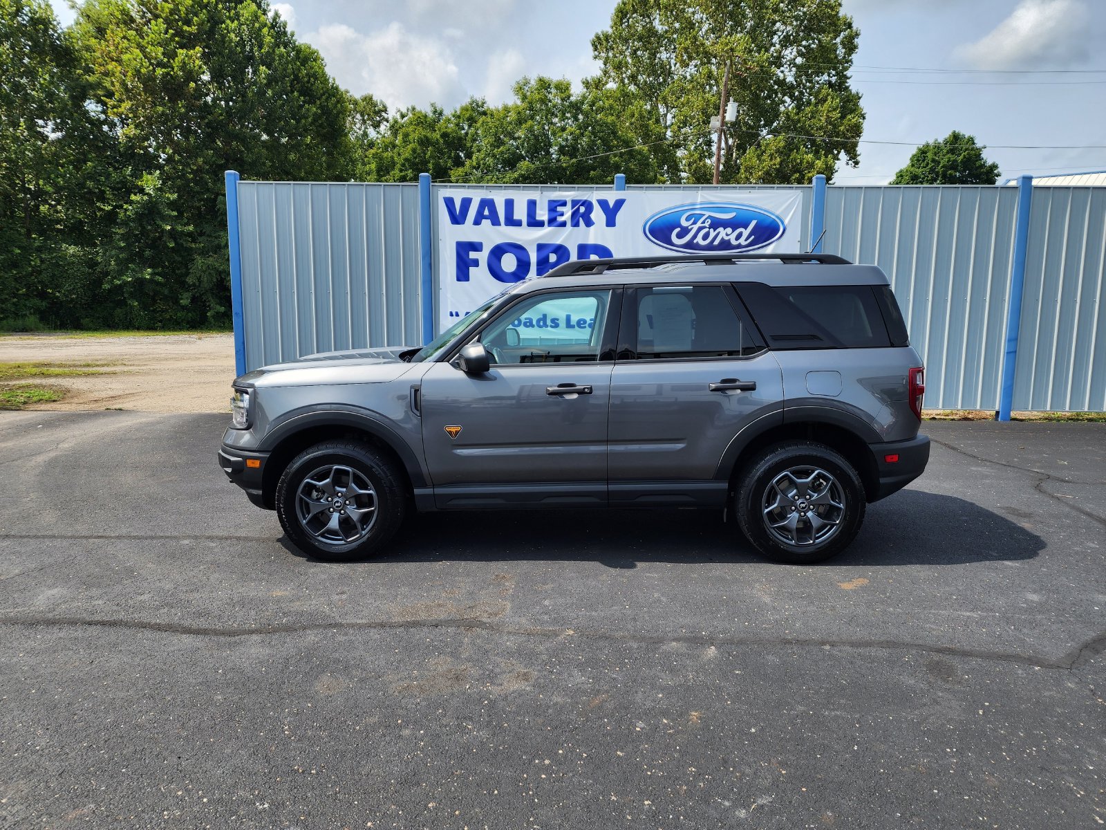 Certified 2022 Ford Bronco Sport Badlands AWD/4WD image 2