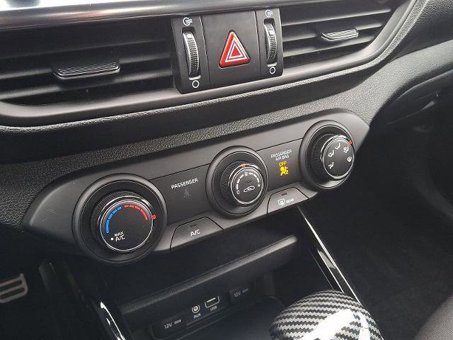 Used 2021 Kia Forte GT-Line image 15