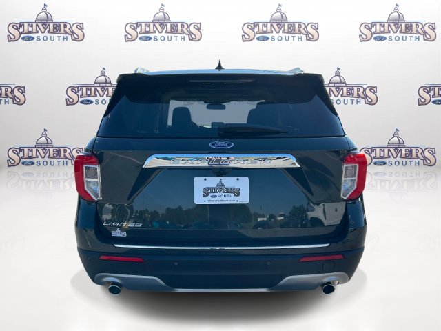 Certified 2024 Ford Explorer Limited w/ Limited Technology Package RWD image 4