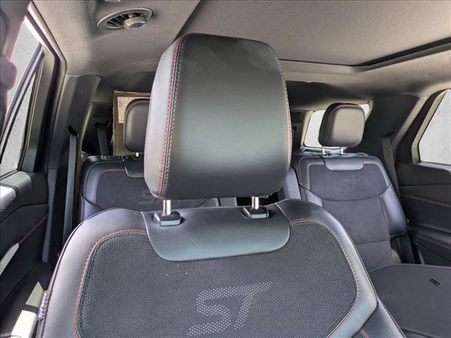 Certified 2025 Ford Explorer ST w/ Sun And Sound Package AWD/4WD image 15