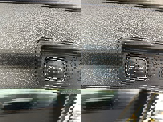 Certified 2025 Ford Explorer Platinum w/ LUX Leather Package image 29