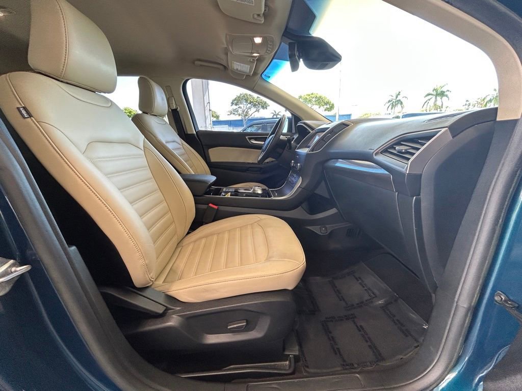 Certified 2020 Ford Edge SEL w/ Cold Weather Package FWD image 23