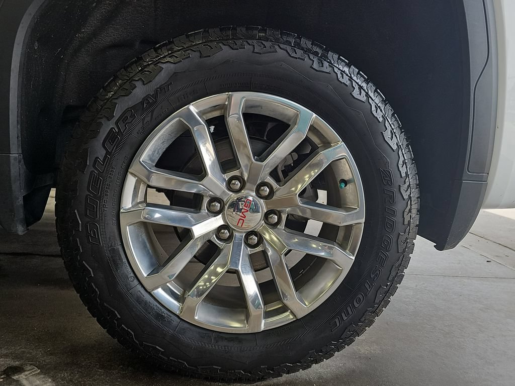 Used 2019 GMC Sierra 1500 SLT w/ SLT Premium Plus Package AWD/4WD image 32