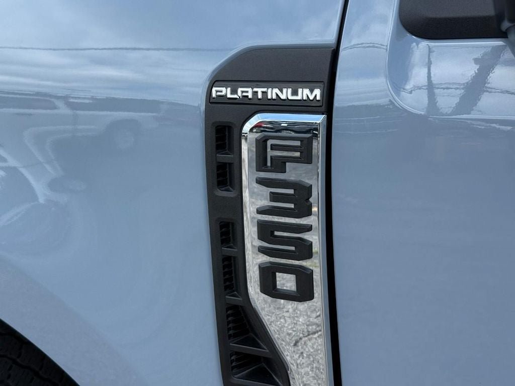 Certified 2024 Ford F350 Platinum AWD/4WD image 7