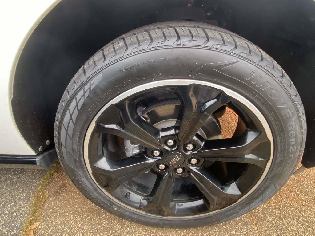 Certified 2023 Ford Expedition Max Limited RWD image 4